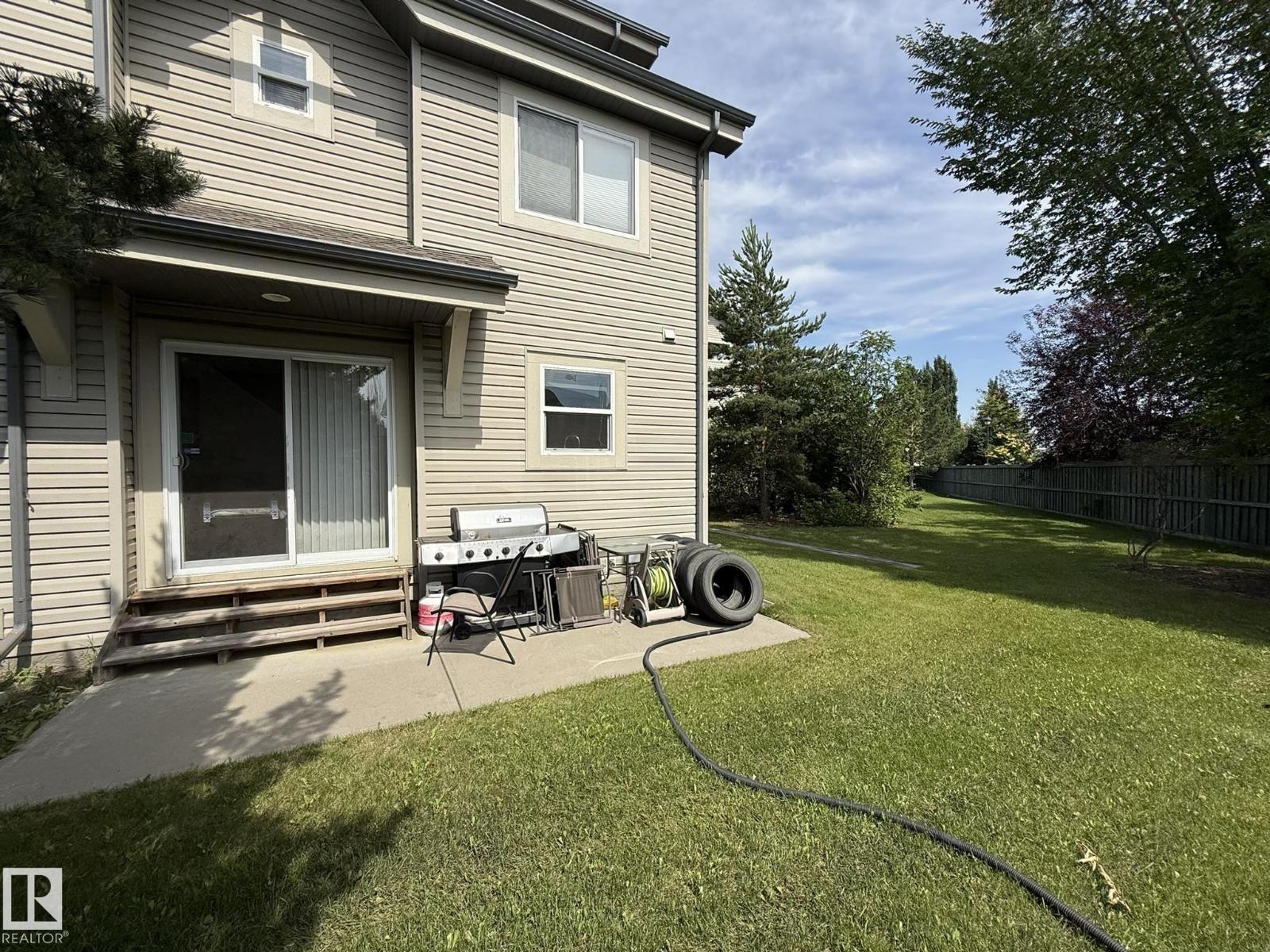 #93 12050 17 AV SW - 26