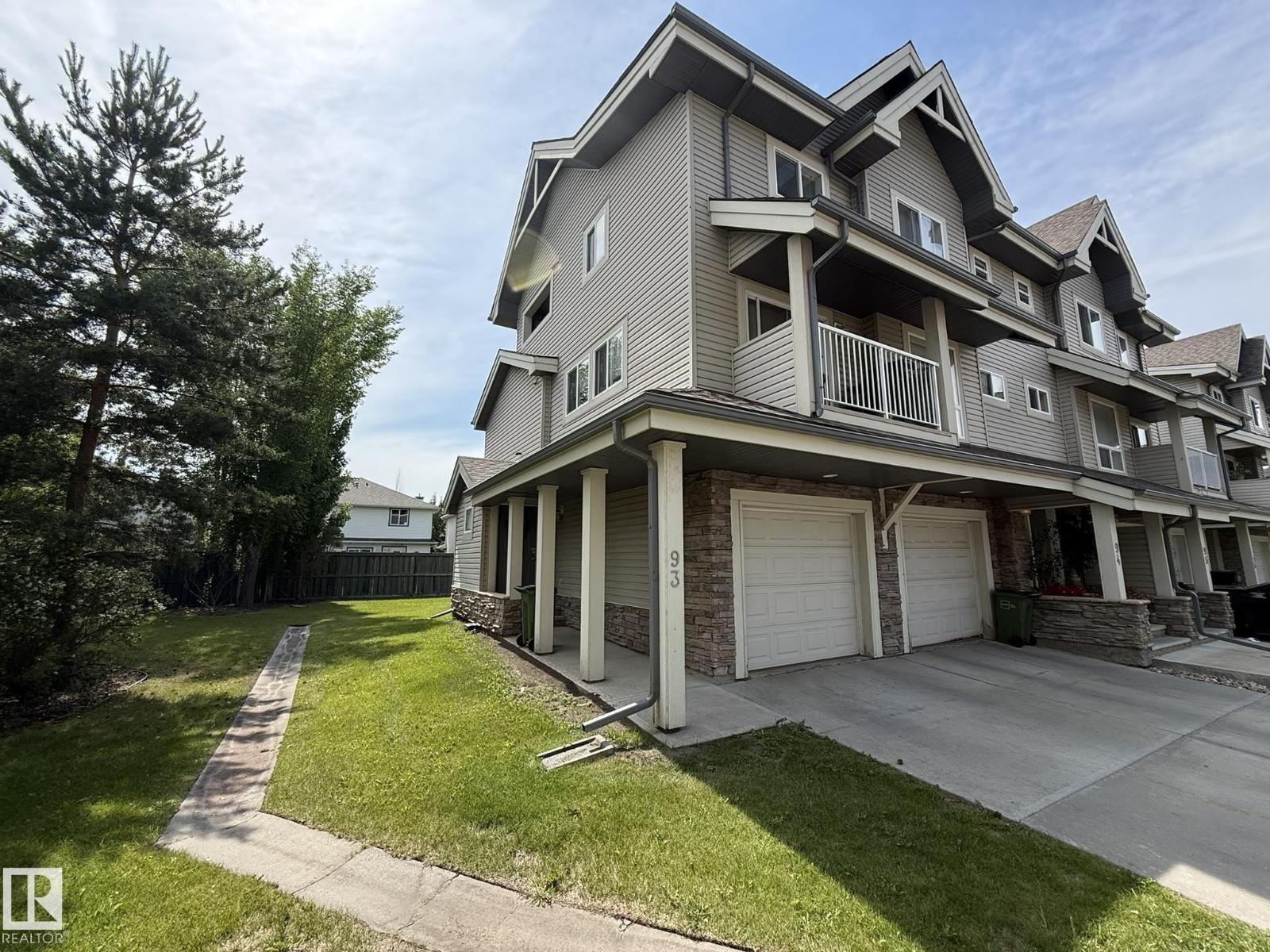 #93 12050 17 AV SW - 37
