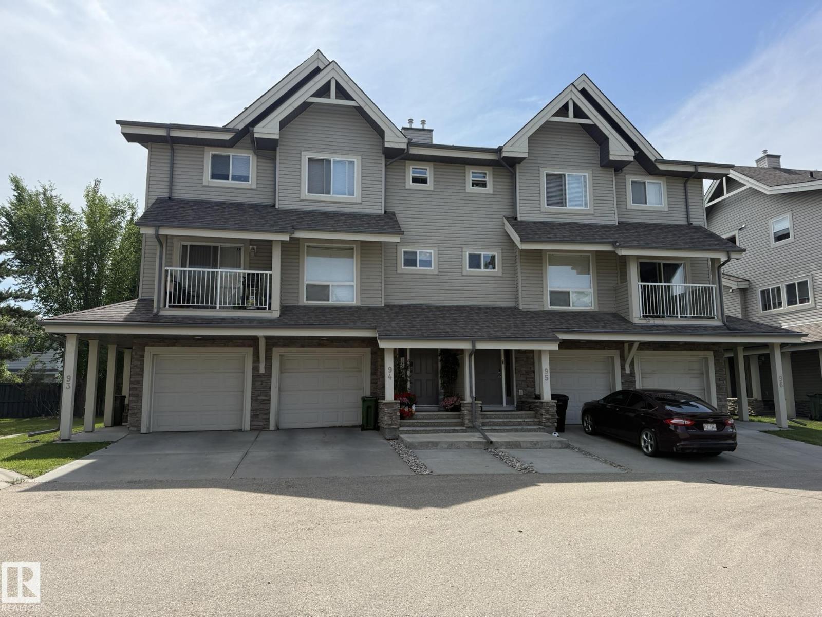 #93 12050 17 AV SW - 33