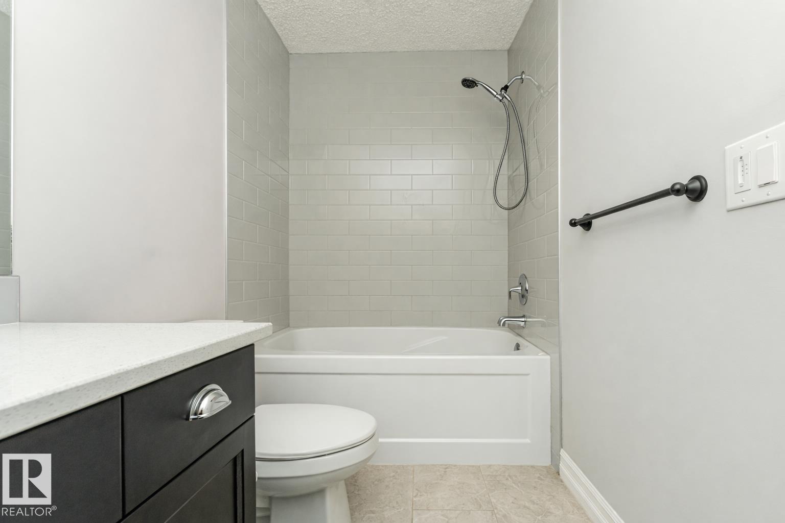 8744 223 ST NW NW - 34