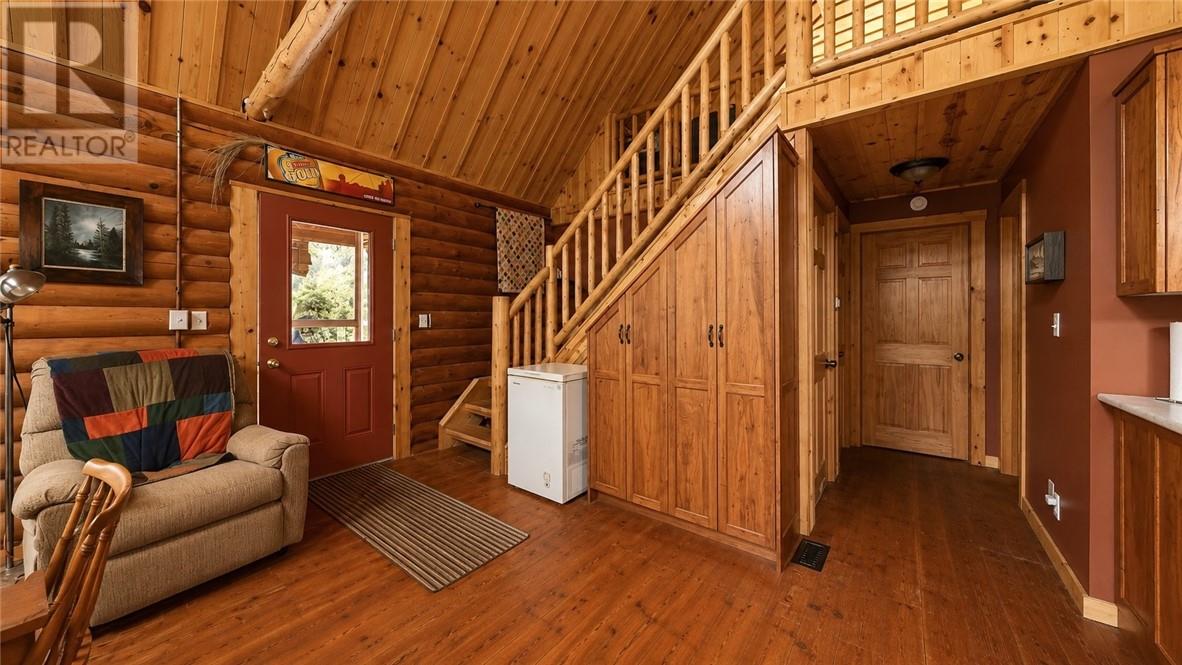 61 Leason Bay Trail - 35