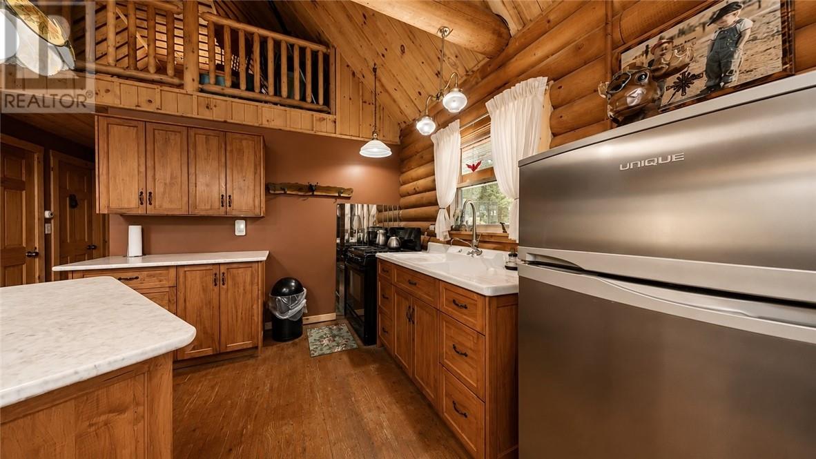 61 Leason Bay Trail - 40