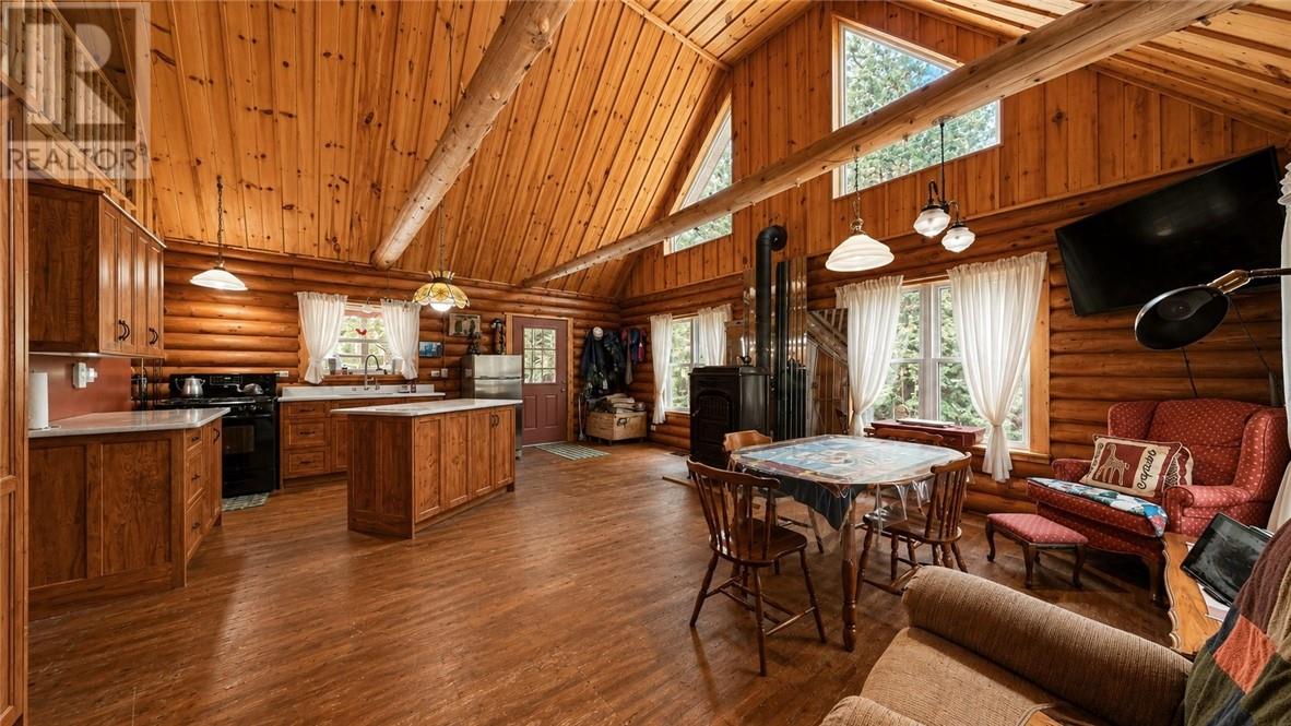 61 Leason Bay Trail - 45