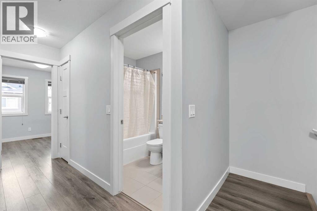 905 Skyview Ranch Grove NE - 15