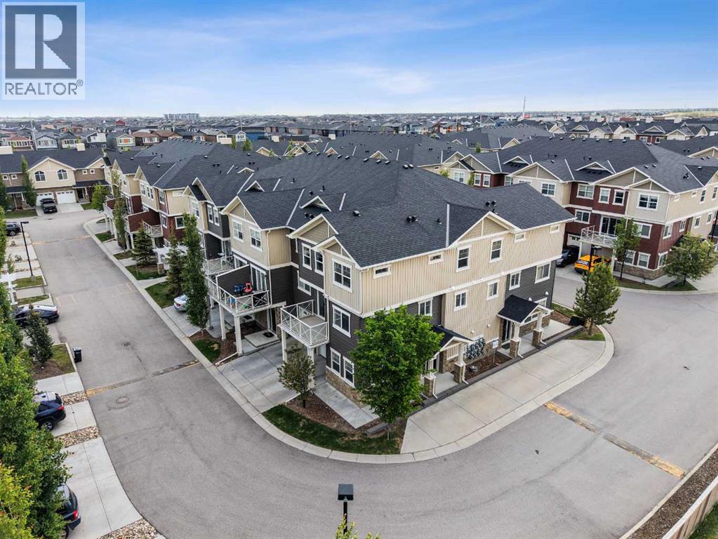 905 Skyview Ranch Grove NE - 29