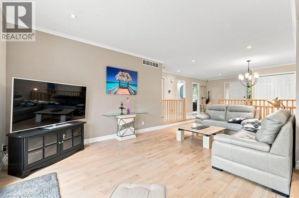 363 TWINFLOWER Crescent - 14