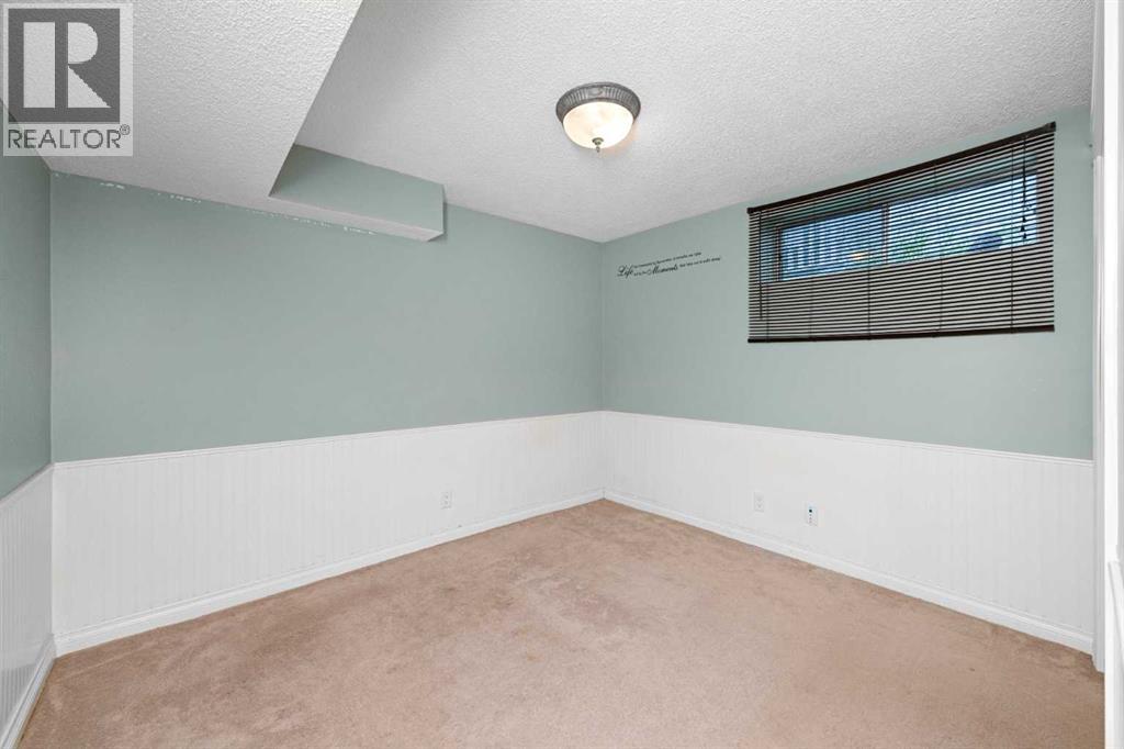 40 hidden Point NW - 32