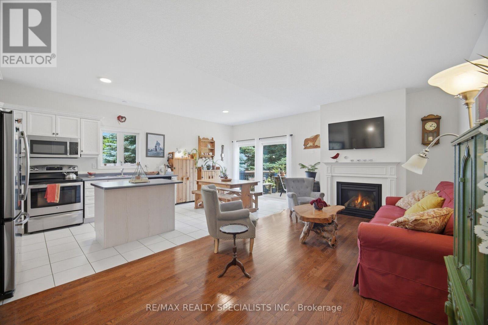 173 CHURCH STREET N - Image 11