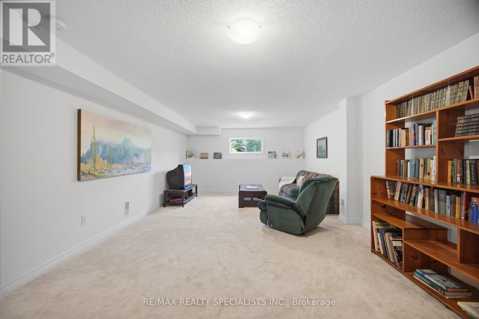 173 CHURCH STREET N - Image 39