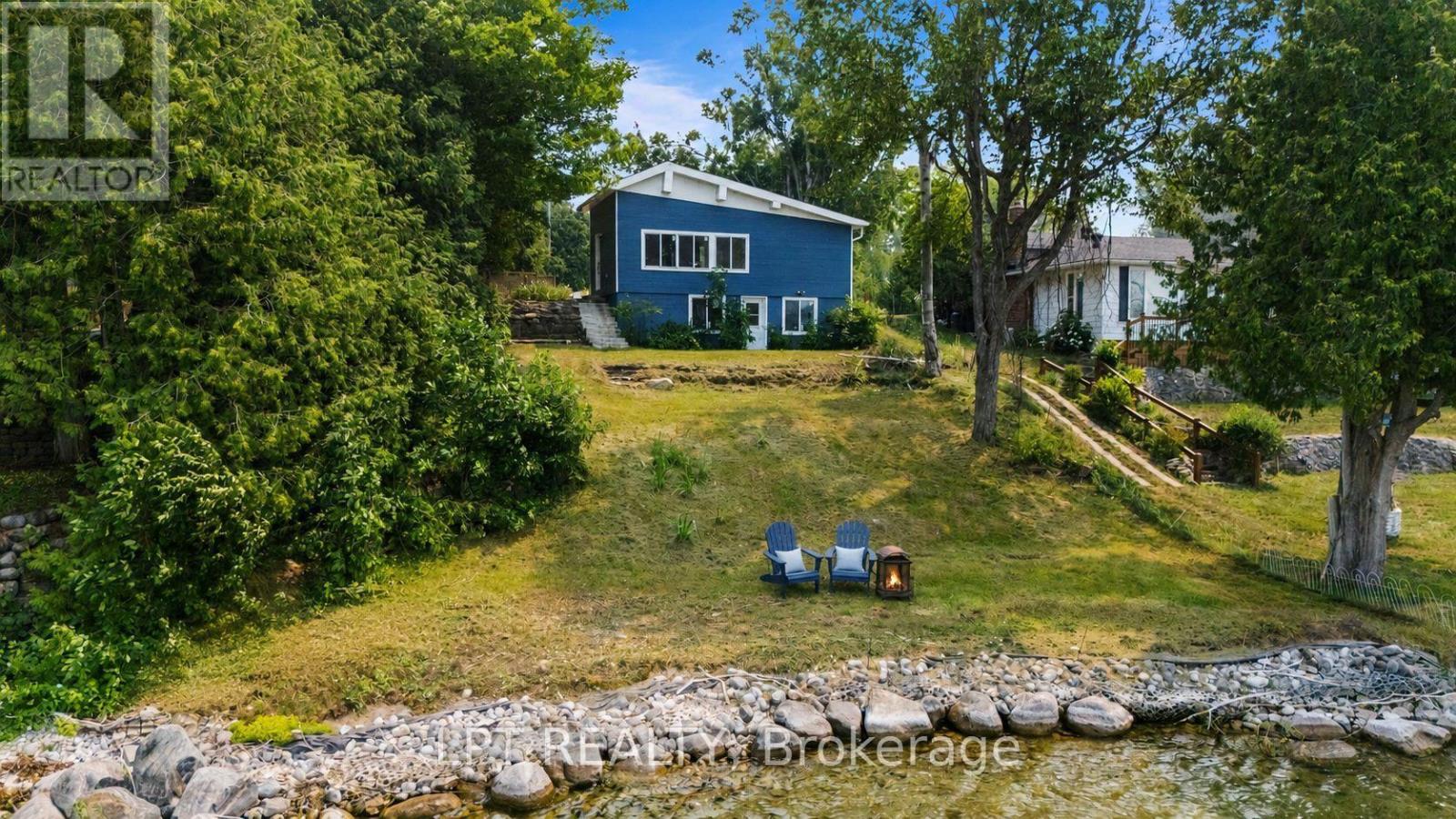 47 MOON POINT DRIVE - 2