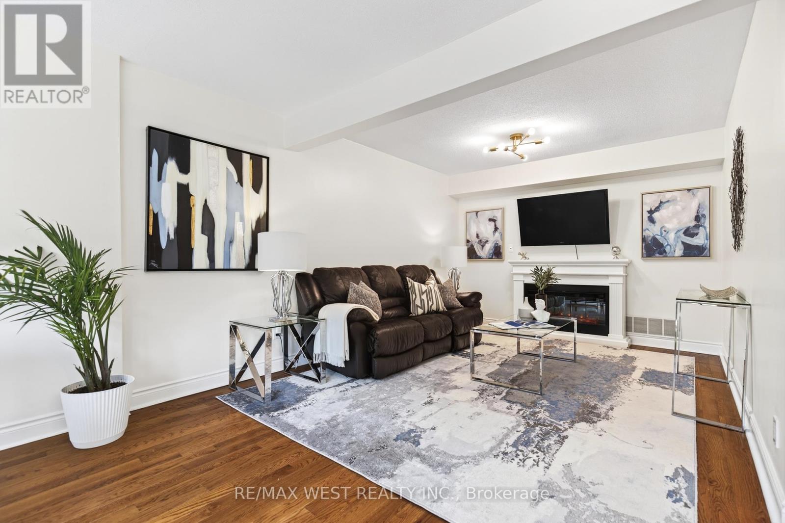 823 HYDE ROAD - 1
