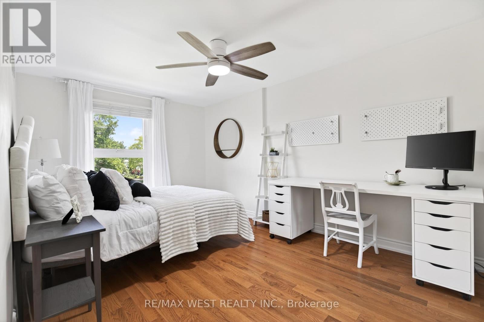 823 HYDE ROAD - 10