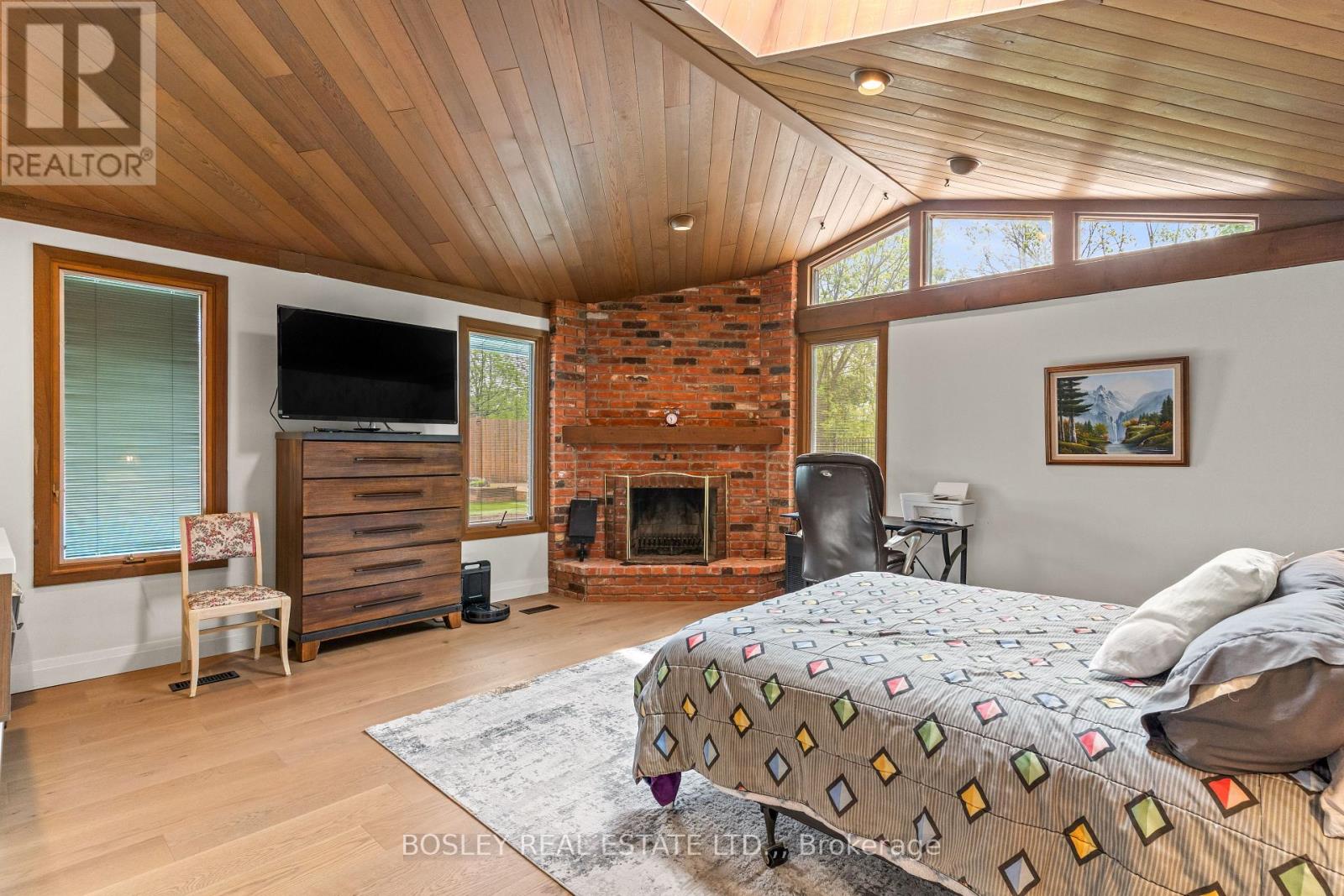 93 RIVERVIEW BOULEVARD - 19