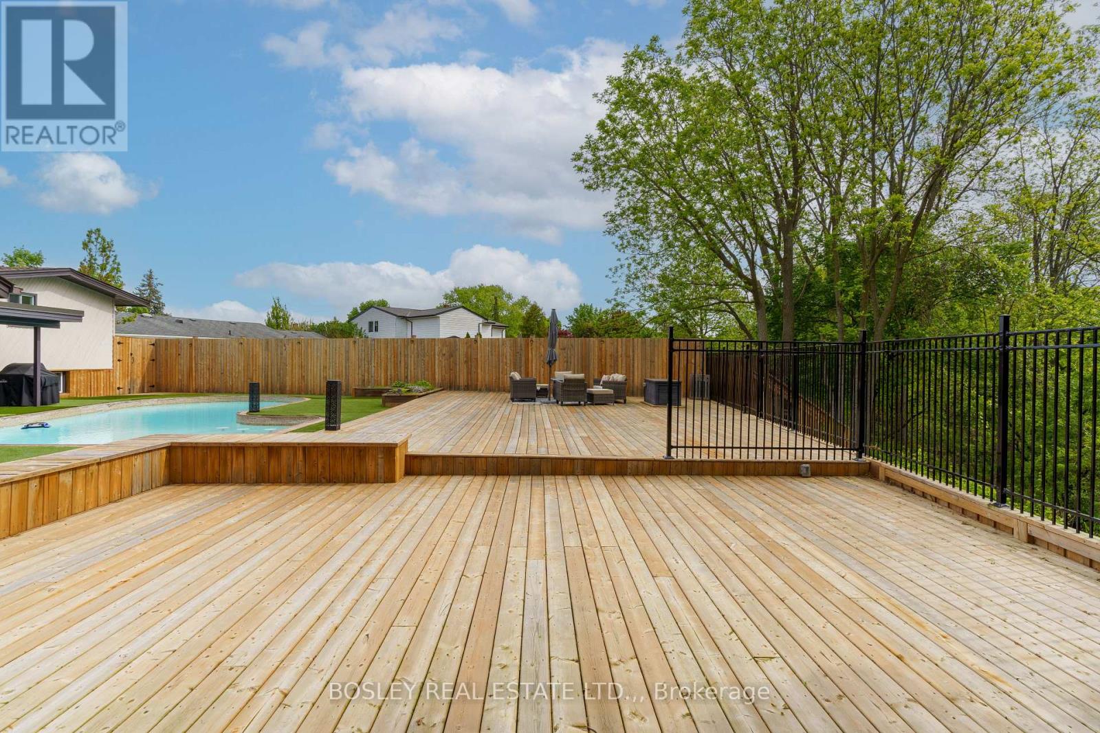 93 RIVERVIEW BOULEVARD - 45