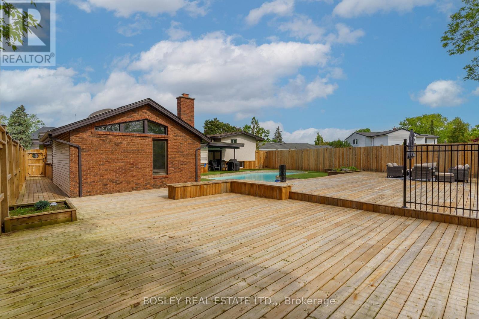 93 RIVERVIEW BOULEVARD - 44