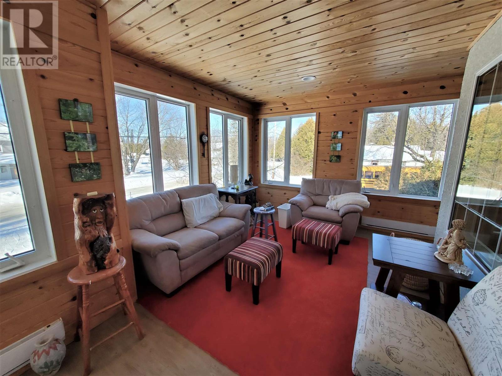 100 Queen ST - 12