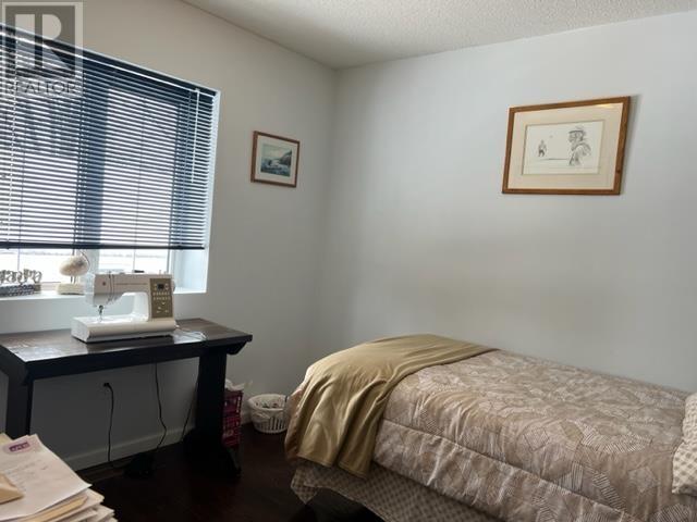100 Queen ST - 20