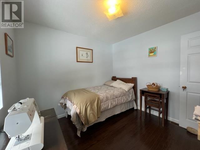 100 Queen ST - 19