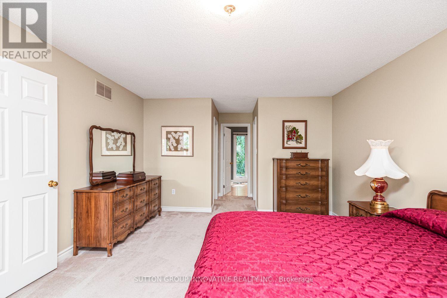 59 RENATA COURT - 18
