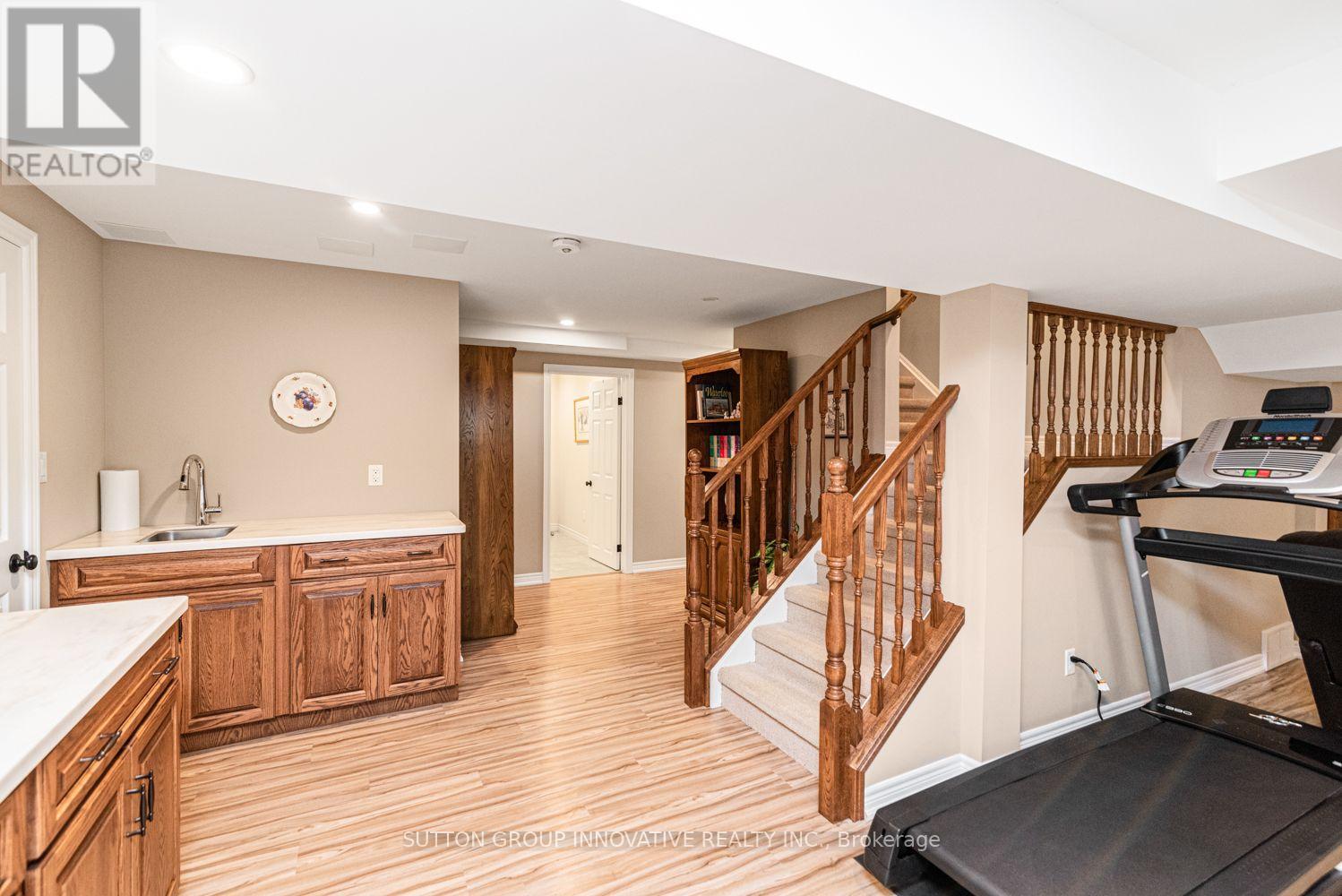 59 RENATA COURT - 26