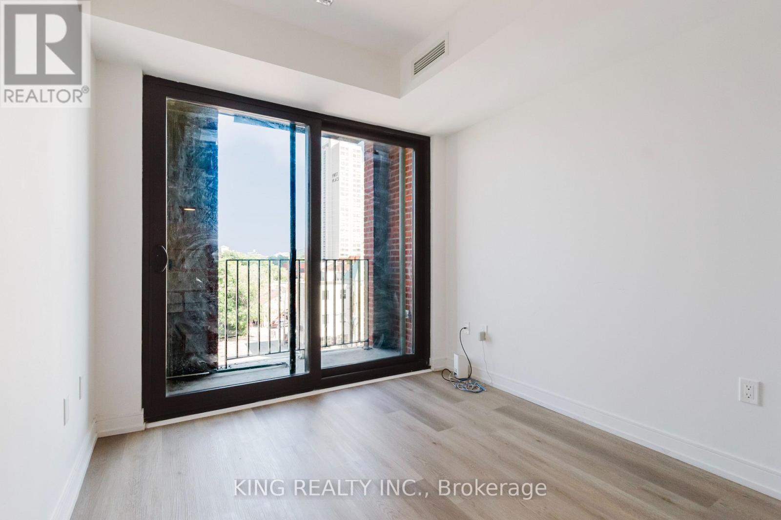 #531 1 JARVIS STREET - Image 28