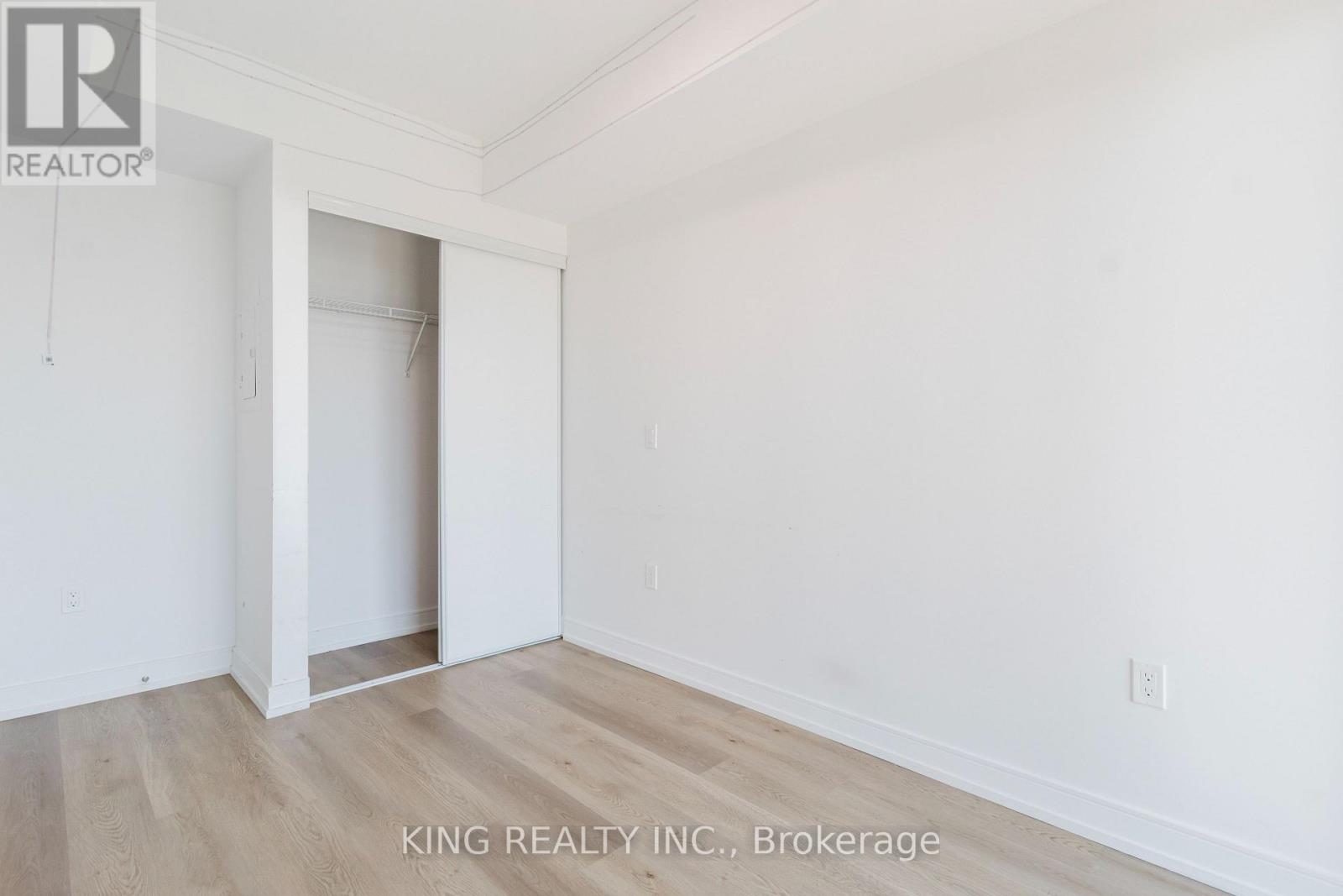 #531 1 JARVIS STREET - Image 35