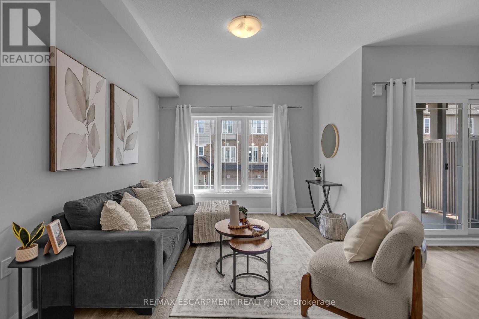 49 LAGUNA VILLAGE CRESCENT - 12