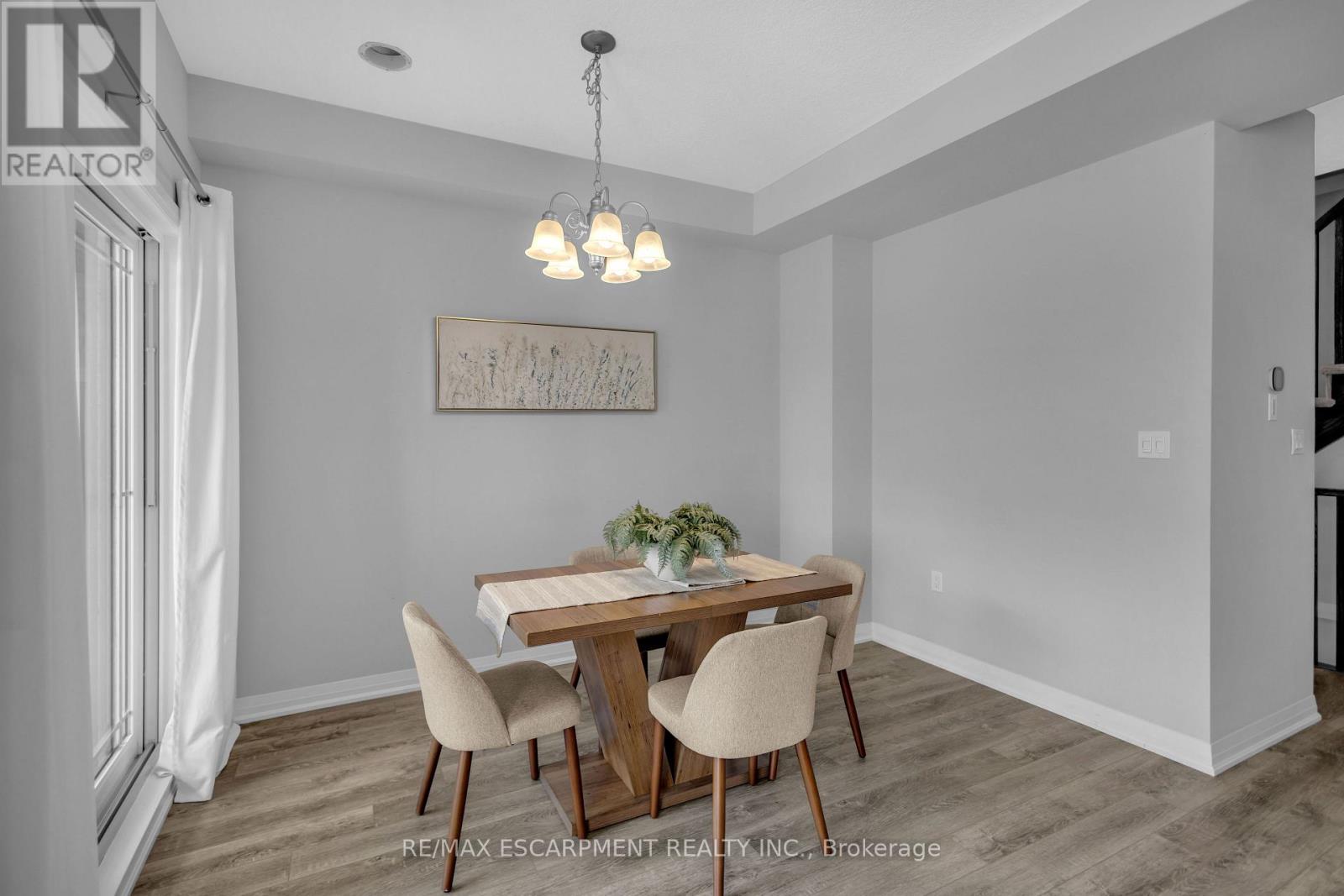 49 LAGUNA VILLAGE CRESCENT - 15