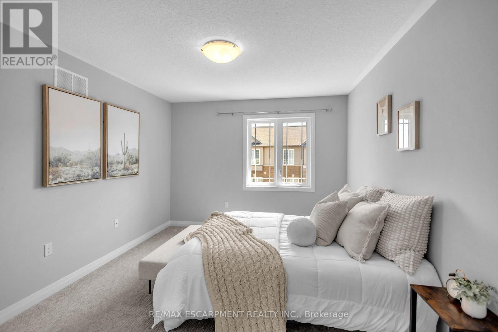 49 LAGUNA VILLAGE CRESCENT - 24