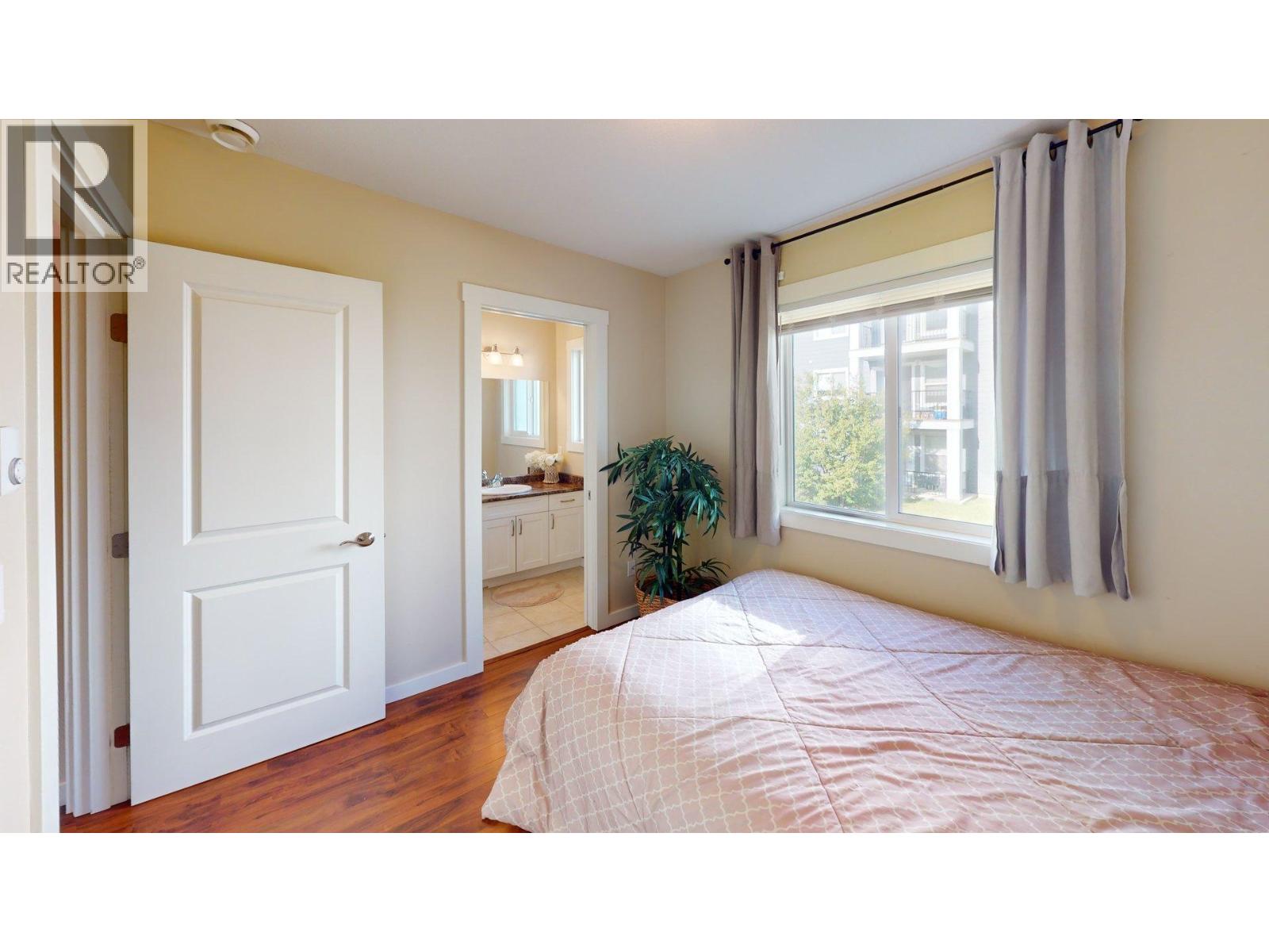 #105 10904 102 AVENUE - 16