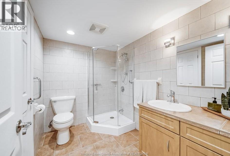 3073 CENTENNIAL CRESCENT - 41