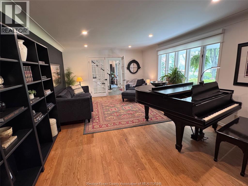 3073 CENTENNIAL CRESCENT - 26
