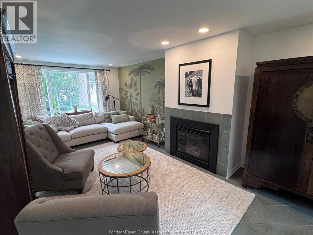 3073 CENTENNIAL CRESCENT - 29