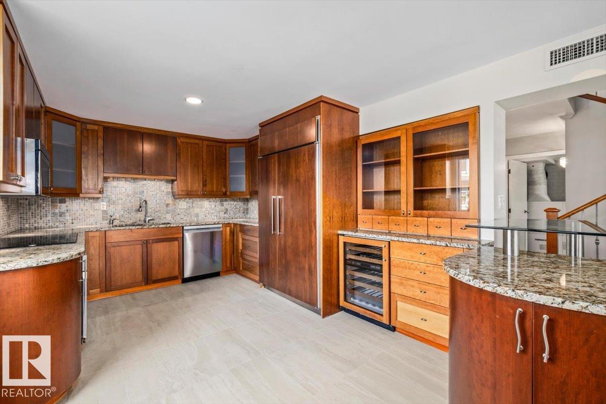 #202 10010 119 ST NW - 14
