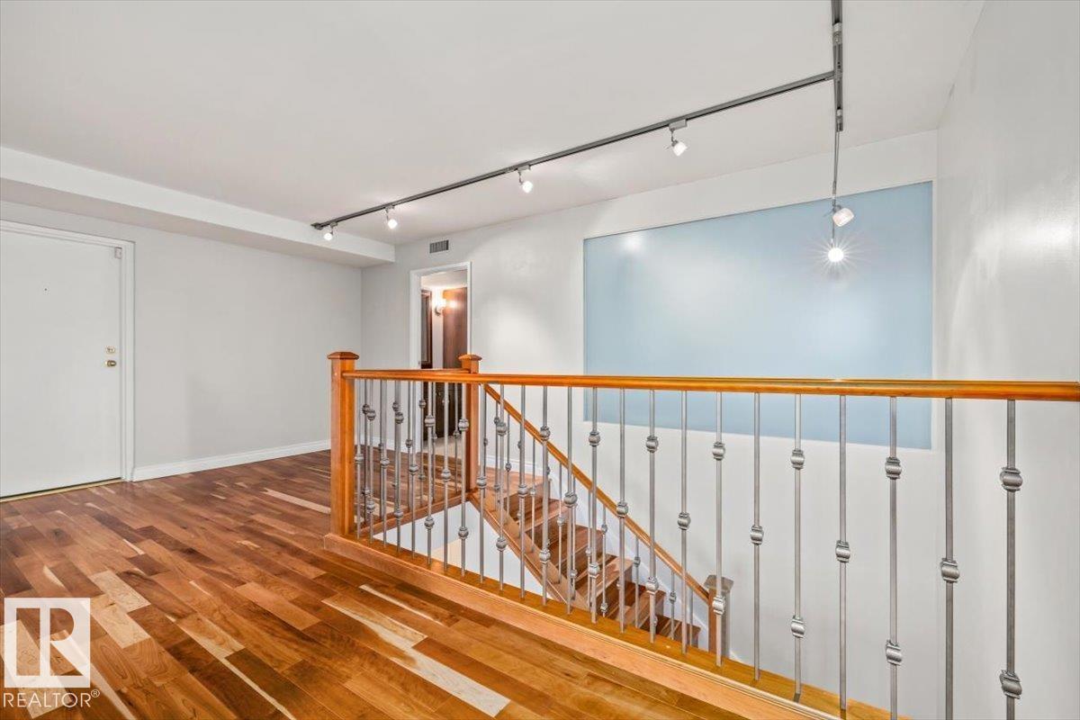 #202 10010 119 ST NW - 23