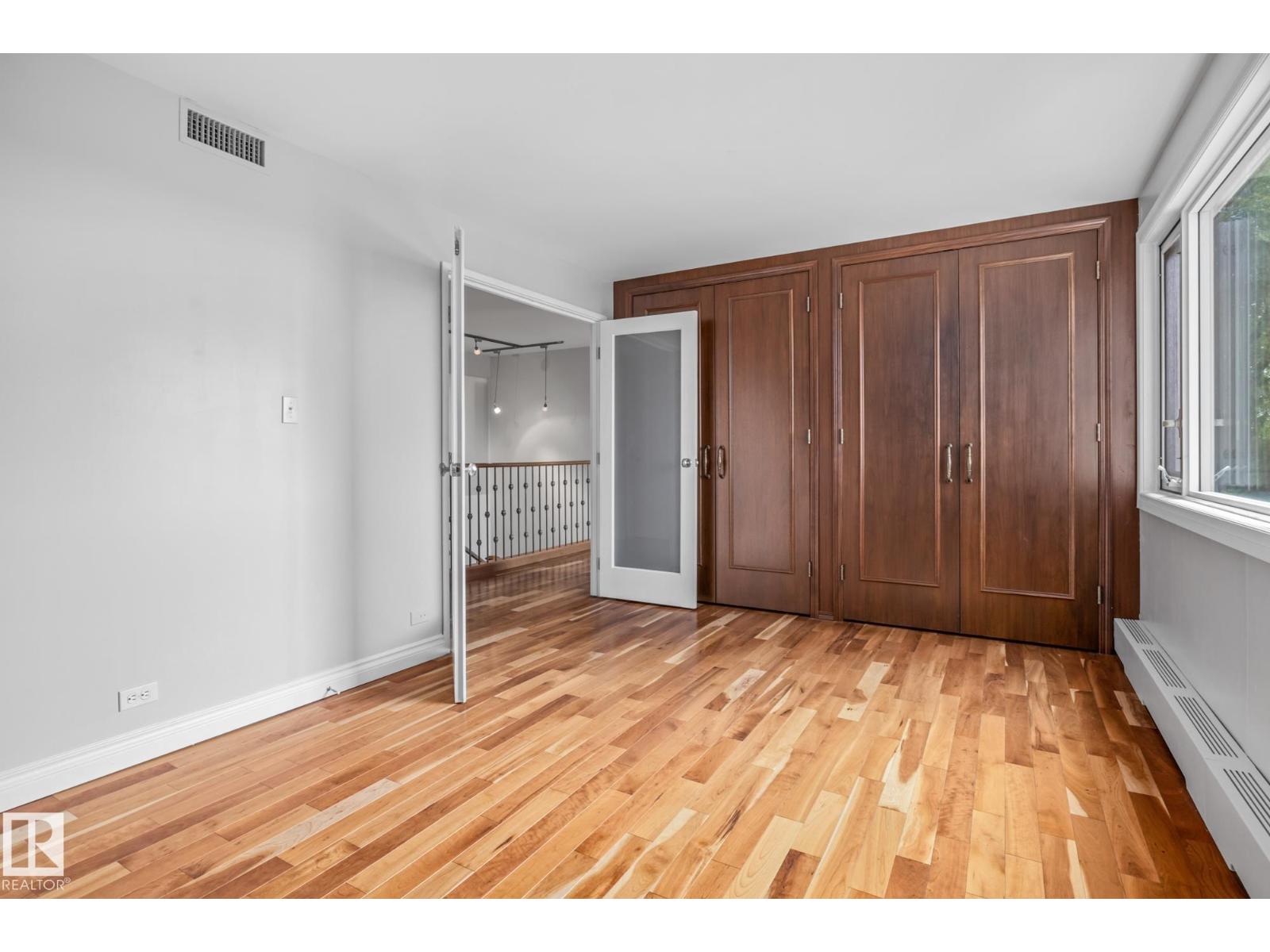 #202 10010 119 ST NW - 31