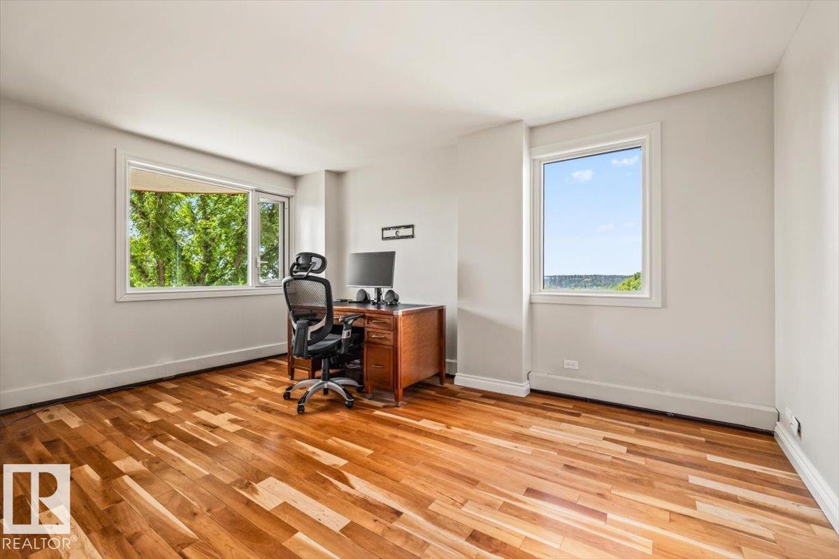 #202 10010 119 ST NW - 36