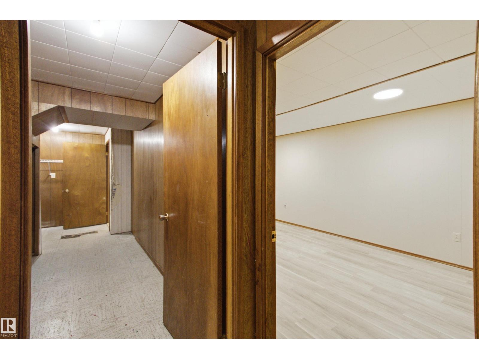 11424 41 AV NW NW - 23