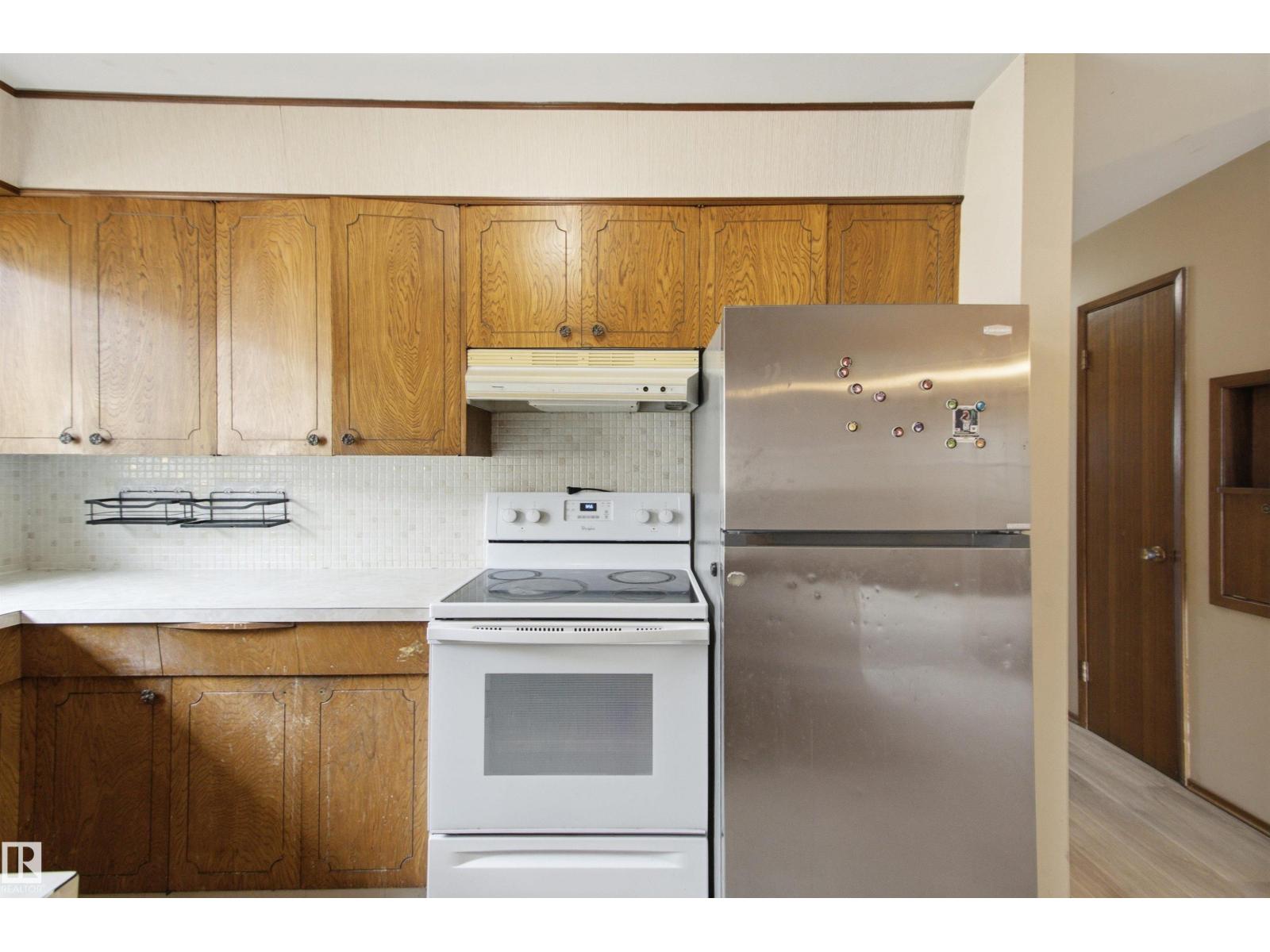 11424 41 AV NW NW - 14