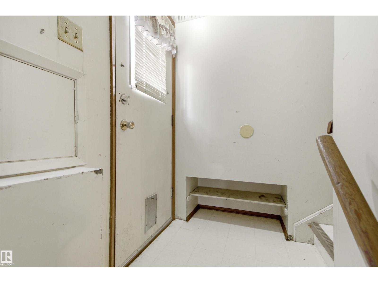 11424 41 AV NW NW - 22