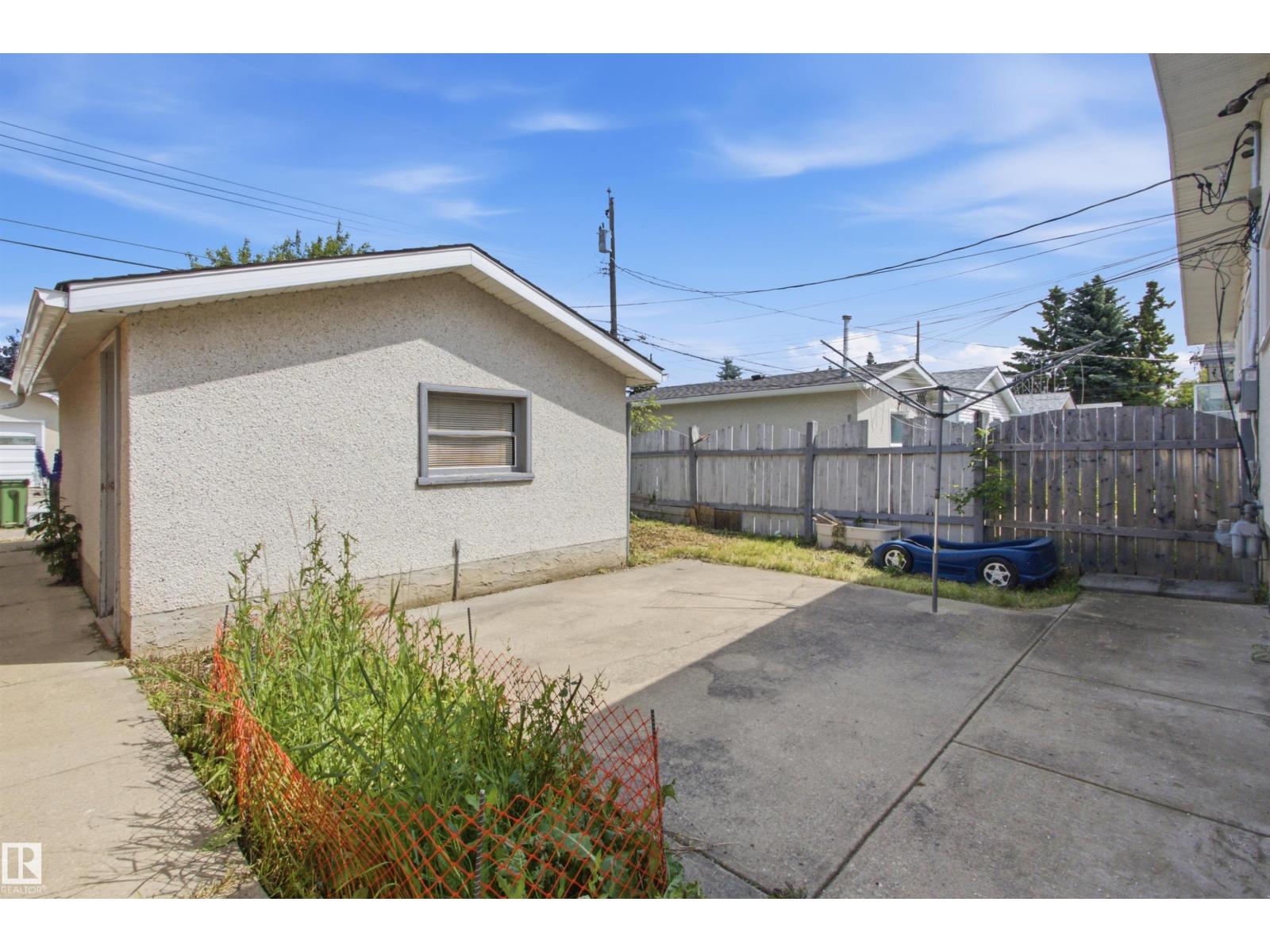 11424 41 AV NW NW - 36