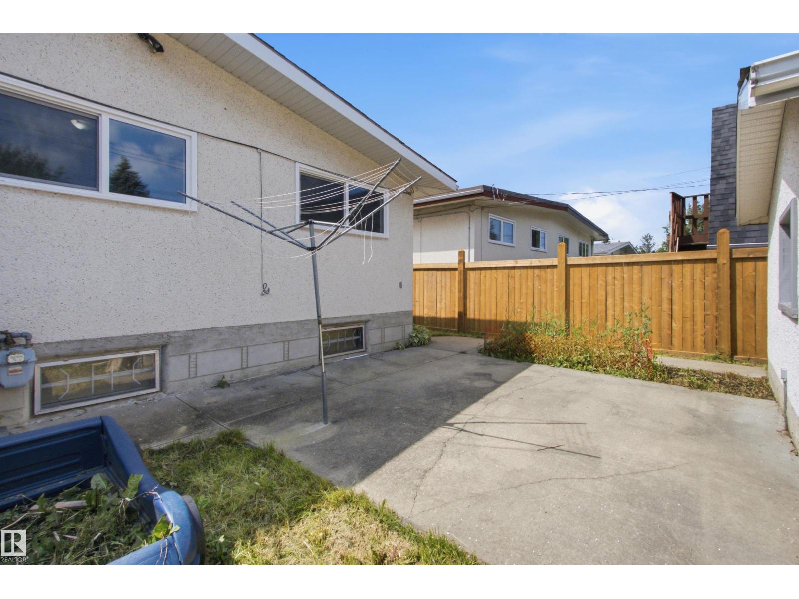 11424 41 AV NW NW - 37