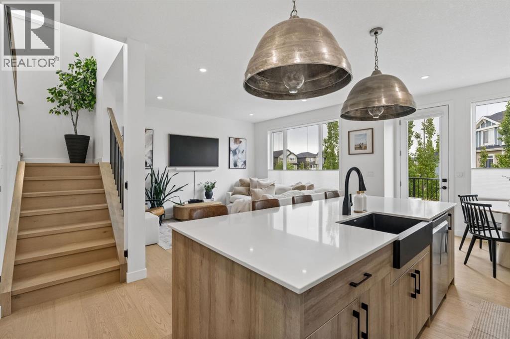 80 Sunrise Heath - 11