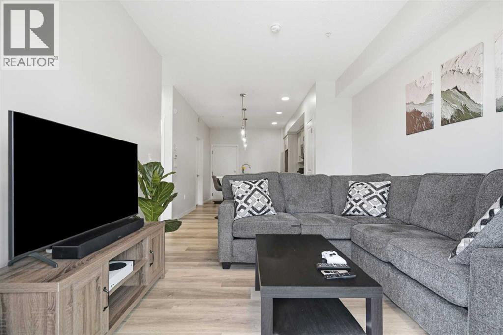 #3207 33 Carringham Gate NW - 7