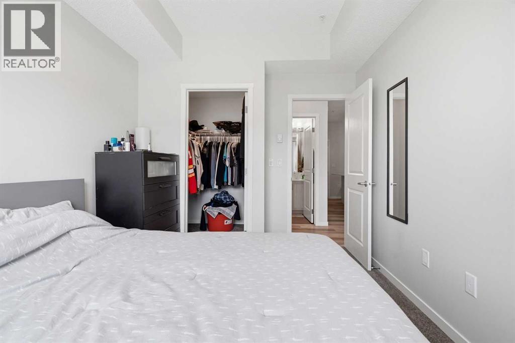 #3207 33 Carringham Gate NW - 15