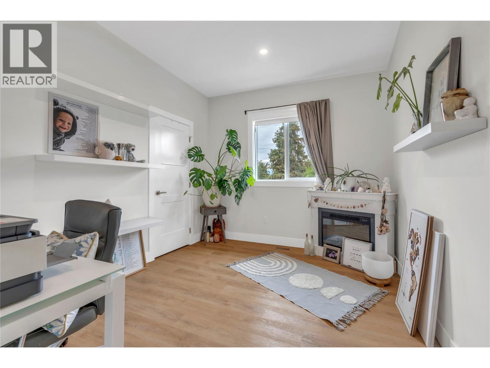 264 Douglas Avenue - 15