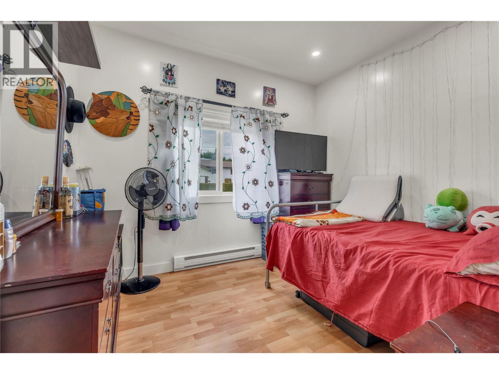 264 Douglas Avenue - 40