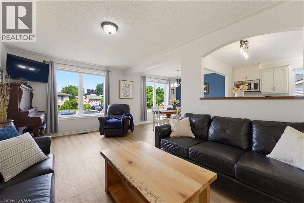 3-bedroom home for sale at 24 EDWARD Avenue, St. George ON · photo 12 of 43