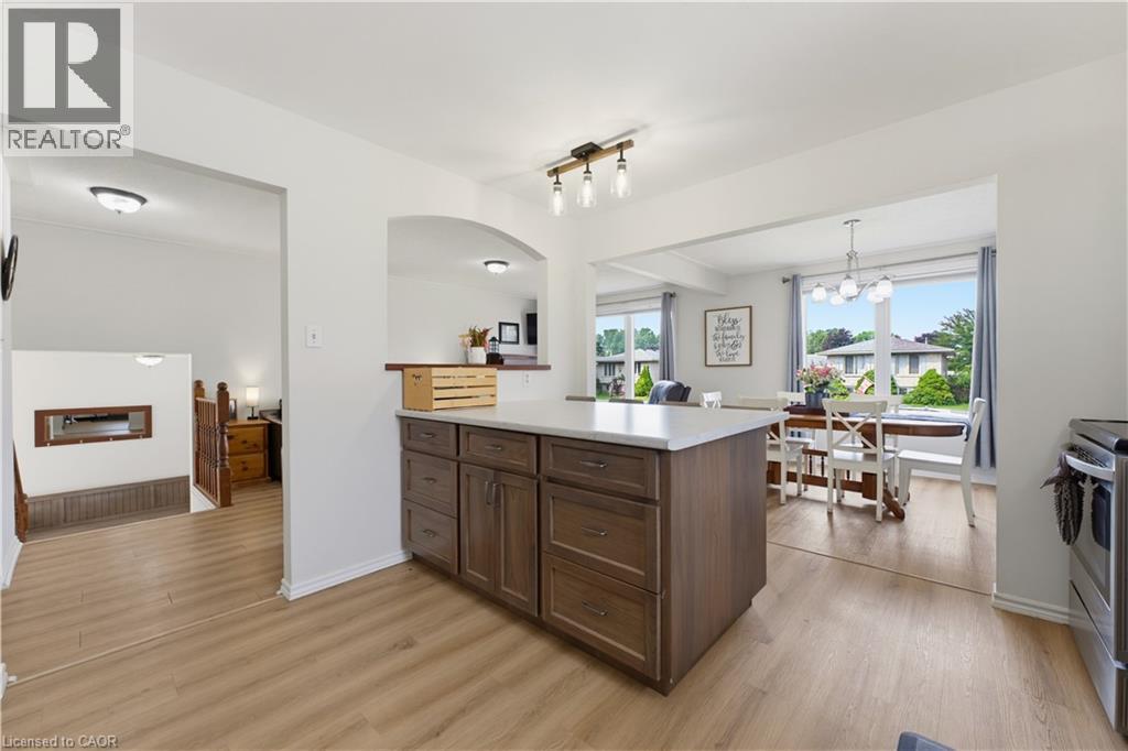 3-bedroom home for sale at 24 EDWARD Avenue, St. George ON · photo 17 of 43