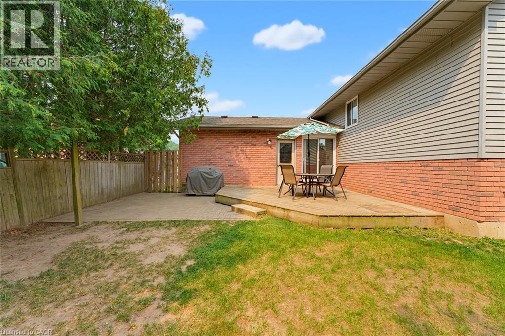 24 EDWARD Avenue - 35